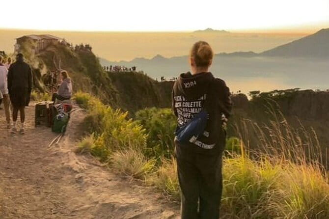 2 Days Mount Batur Sunrise Trekking With Private Ubud Day Tour - Pickup at 1:30am: Timing, Transfers, and How Not to Lose Your Day