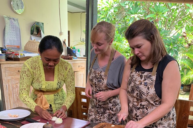 5 Star Private Cooking Class Experience in Bali, Lunch Included - The 5-dish plan: what you cook and why it works