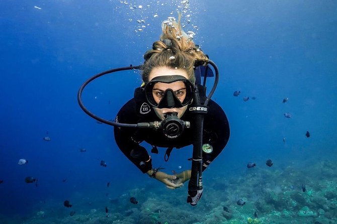 Advanced Open Water Course - Advanced Certification in Lembongan (next to Bali) - The two-day flow: five planned underwater sessions across Lembongan sites