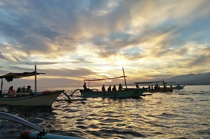 All inclusive Lovina Dolphins Sunrise tour, Waterfall & Temple - Lovina Beach and the dolphin sunrise boat: what to expect and how to do it right