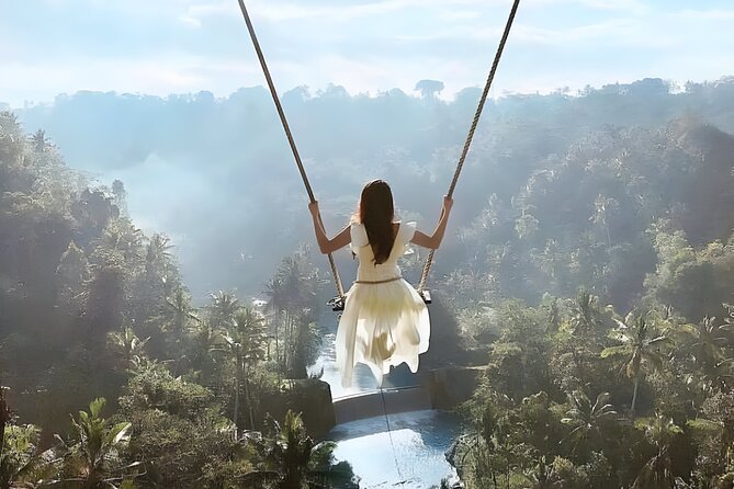 Amazing Bali Swing Experience with Ubud Full Day Tour - Ubud Palace and the Art Market: the quick culture stop that isn’t too long