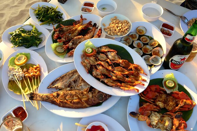 Amazing Tanah Lot and Uluwatu Temple Tour - Stop 5: Kecak and fire dance—where the day turns theatrical