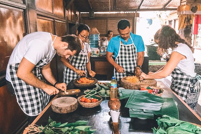 Authentic Balinese Cooking Classes - What to expect day-of: a realistic flow