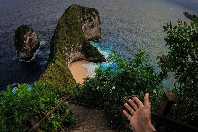 Bali 3 Days Private Tour-Bali Highlight - Day Two in East Bali: Lempuyang Temple, Tenganan, and Goa Lawah