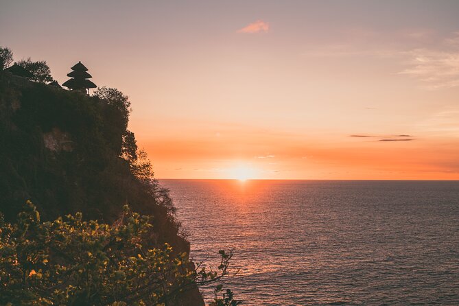Bali 5 Days and 4 Nights Private Tour - Best and Famous Site - Day 1: Uluwatu Temple, Kecak Fire Dance, and Jimbaran Beach Dinner