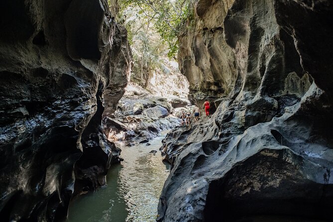 Bali Adventure Tour: Hidden Canyon, Tegenungan Waterfall, Goa Gajah temple - Gunung Kawi Sebatu Temple near Tampaksiring: shorter, still worth it