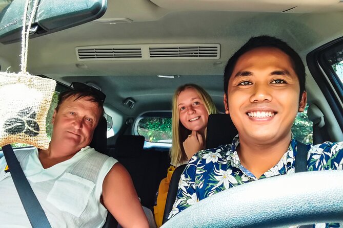 Bali Airport Transfer Service - Meeting at the airport: finding your driver without the airport maze