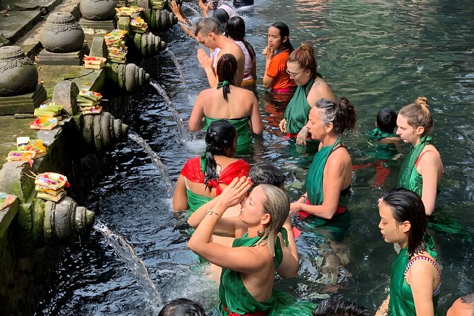 Bali: Barong Dance, Rice Terrace, Volcano, Temple, Waterfall Tour - Kintamani Plateau: Lake Batur and Mount Batur Views From the Highlands