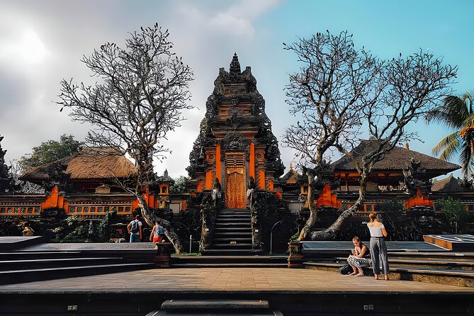 Bali Car-Charter: Go as your own trip to Ubud - Stop 4: Elephant Cave (Goa Gajah) for stone carvings and stillness