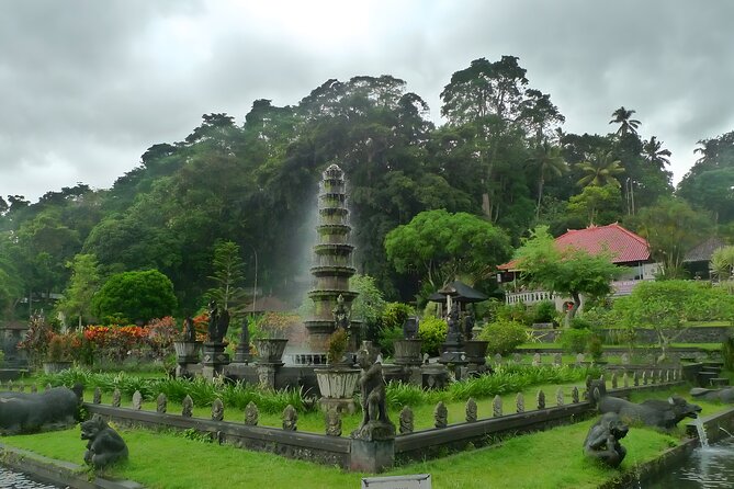 Bali Car-Charter: The Gates of Heaven Bali Tour - Taman Ujung Sukasada: the sister water palace on a different mood