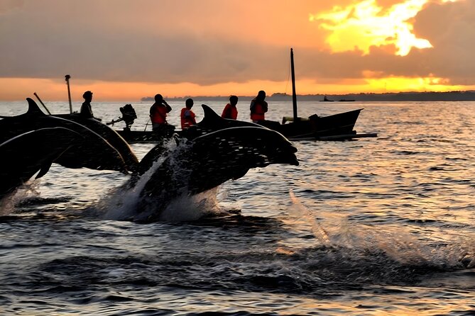 Bali Dolphin Watching Sunrise Tour in Lovina Beach - Ulun Danu Beratan Temple: The Lake-Set Icon You’ll Actually Remember