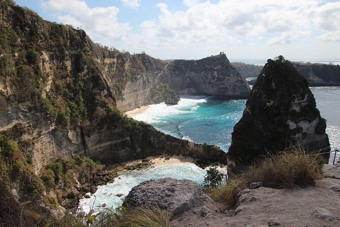Bali East Nusa Penida Private Tour - All Inclusive - Lunch and water: the simple stuff that keeps the day enjoyable
