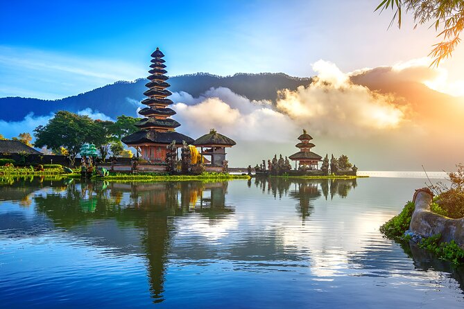 Bali Full-Day Tour: Exploring Instagrammable Place in North Bali - Lunch and Touring Pace: How the Day Stays Manageable