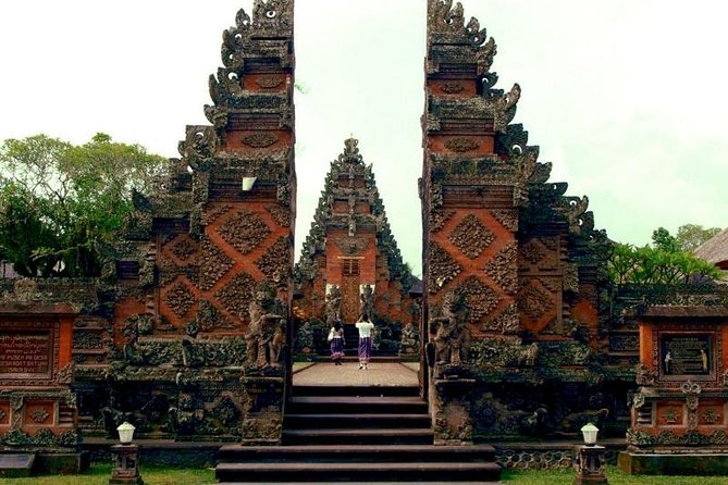 Bali Full Day Tour – Ubud and Batur Volcano - Tegenungan Waterfall Stop: 15 Meters of Cool Break