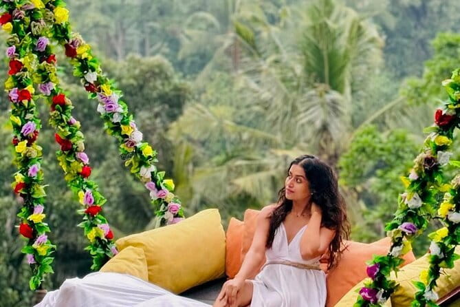 Bali Full-Day Tours : Waterfall and Ubud Destination Trip - Stop 3: Goa Gajah (Elephant Cave) for a cooler, calmer heritage stop