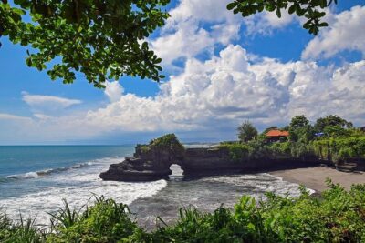 Bali Half Day Tour - Taman Ayun temple, Alas Kedaton,Tanah lot sunset Dinner - Taman Ayun Temple: A Moat-Cut Start in Mengwi Country