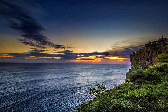 Bali Half Day Tour - Uluwatu Temple Sunset, Kecak Fire Dance, Jimbaran Dinner - Uluwatu Temple Cliff Views and Monkey-Proof Your Essentials
