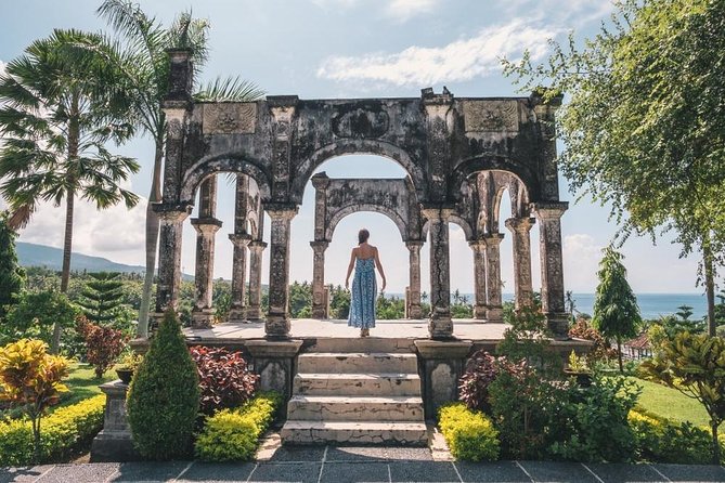 Bali Instagram: Gate of Heaven Tour - Tukad Cepung waterfall inside a stone cave