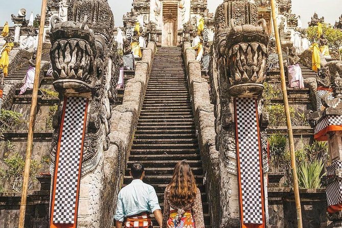 Bali Instagram Tour from Your Hotel (Private & Full-day) - Getting to Gate of Heaven: Lempuyang Temple and the Real Queue Factor