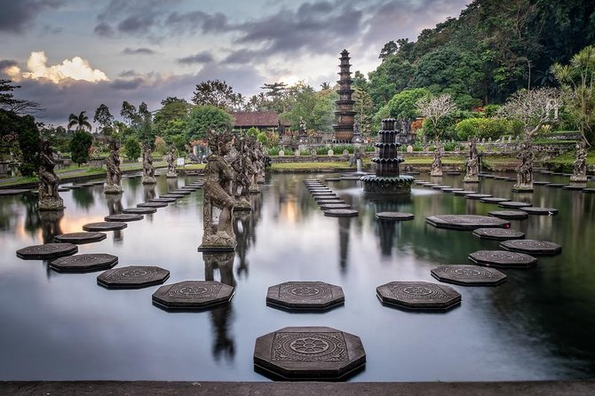 Bali Instagram Tour : Heaven Gate Tour - Tirta Gangga - Tukad Cepung Waterfalls - Heaven Gate at Lempuyang: the volcano framing that makes the photos work