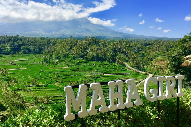 Bali Instagram Tour - Lempuyang Bali Gate of Heaven - Guides: the difference between driving and understanding