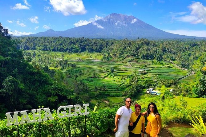 Bali Instagram Tour: The Most Scenic Spots - What to pack for Bali’s temples, water palace, caves, and swings