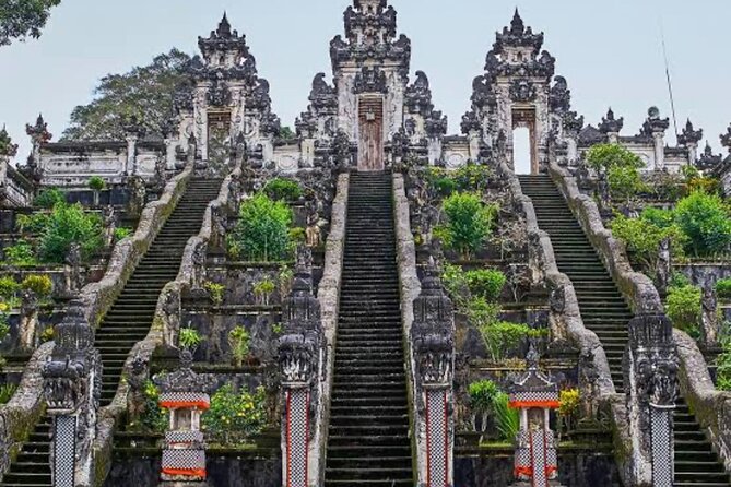 Bali : Instagrams Tour Lempuyang Temple, Tirta Gangga- Tukad Cepung , Tibumana Waterfall - Tukad Cepung Waterfall: the rocky canyon look (and how to handle it)