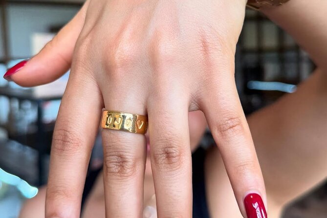 Bali Jewelry Silver Class in Uluwatu with Gold Plating Option - Tools, comfort, and group size: you’re not stuck in a crowded factory