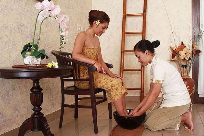 Bali Luxury Spa Massage and flower Bath 2 hour Treatmen - The flower bath: warm, fragrant, and shared space rules