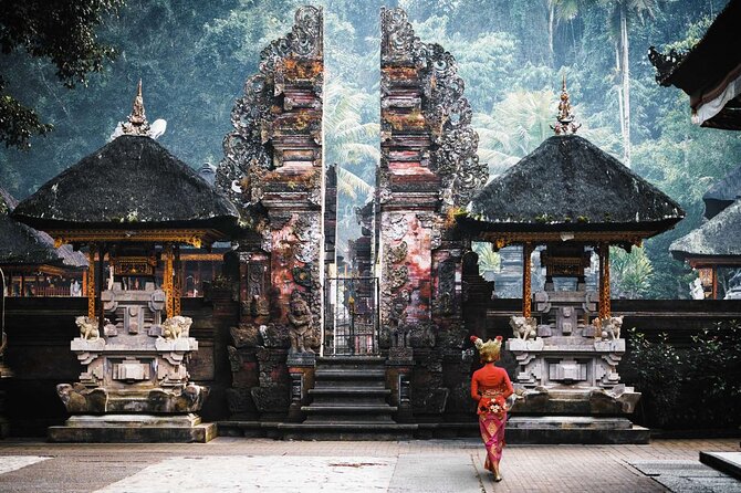 Bali Private Car Hire with English-Speaking Driver - Stop 3: Tegenungan Waterfall with a swim option