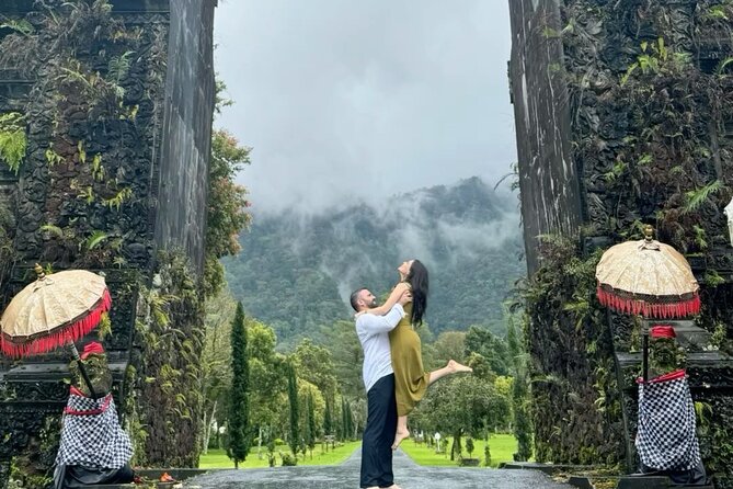 Bali : Private Fullday trip, Discover North Bali Destination - Fruit Markets and Coffee Plantation (Optional): Tastes That Feel Local