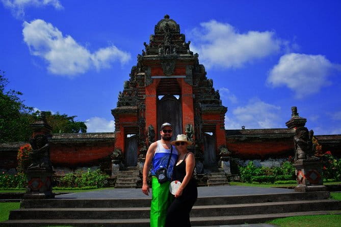 Bali Private Tour Waterfall with Tanah Lot Temple - Stop 1: Nungnung Waterfall and the stair-and-mist test