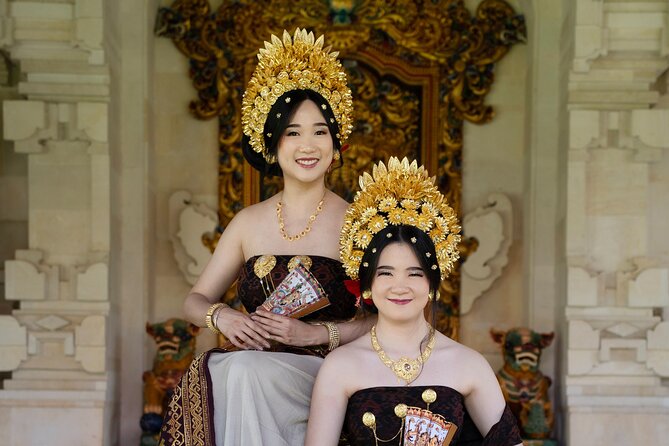 Bali Professional Photoshoot in Traditional Dress Outfit - Traditional Dress Photoshoot in Seminyak: Studio Home Feel or Temple Backdrops