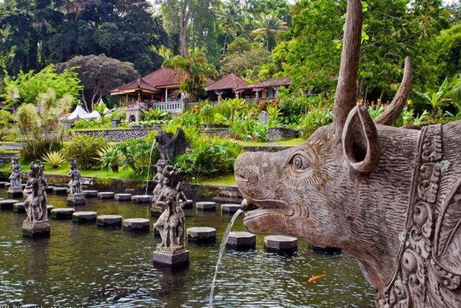 Bali Royal palaces (observe tour) - Charlie’s Chocolate Factory: The Fun Stop That Makes the Day Feel Complete