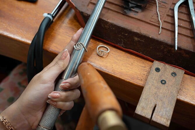 Bali: Silver Jewelry Making Class in Kuta - What to bring (and what to plan for) so it doesn’t feel rushed