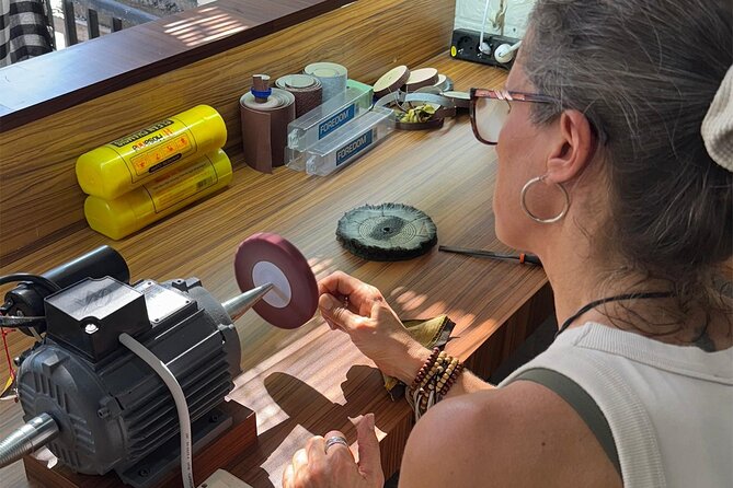 Bali: Silver Jewelry Making Class in Seminyak and Legian - Instructors, safety, and why families enjoy it in real life