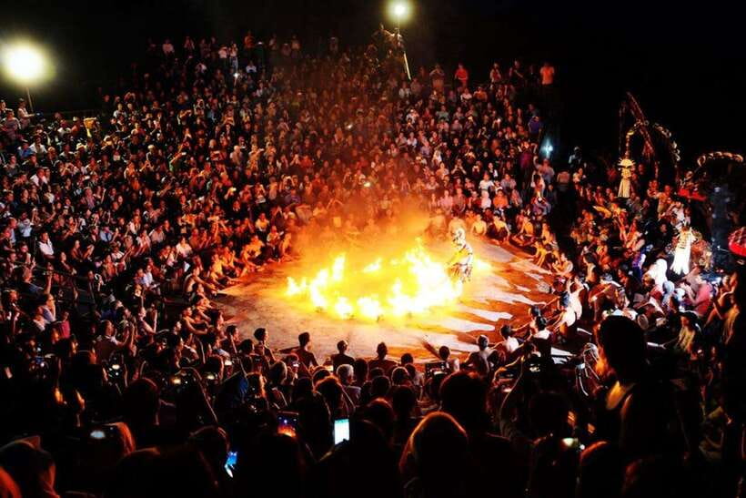 Bali: Tanah Lot Temple Sunset Kecak & Fire Dance Show Ticket - Check-in at De Jukung: don’t be the one sprinting
