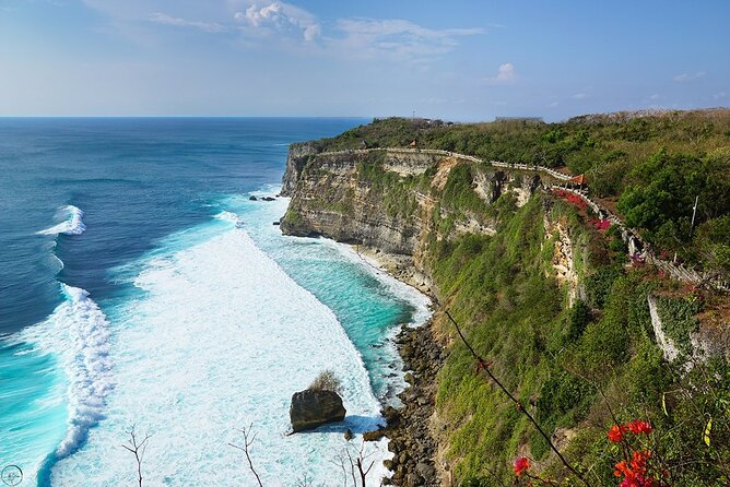 Bali: Uluwatu Kecak Dance Show, Bali Temple, and Lobster Dinner - The Kecak Show at Uluwatu: Fire, Chanting, and the Reality of Crowded Seating