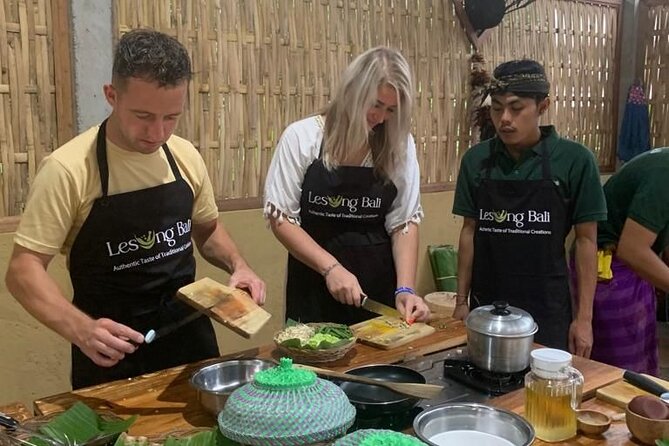 Balinase Cooking Class and Private Ubud Day Tour - Yanyan Gold & Silver Smith craft stop: buy with intent