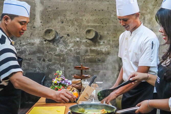 Balinese Cooking Class at The Santai Umalas Kerobokan - Morning versus afternoon: picking the right time for your Bali day
