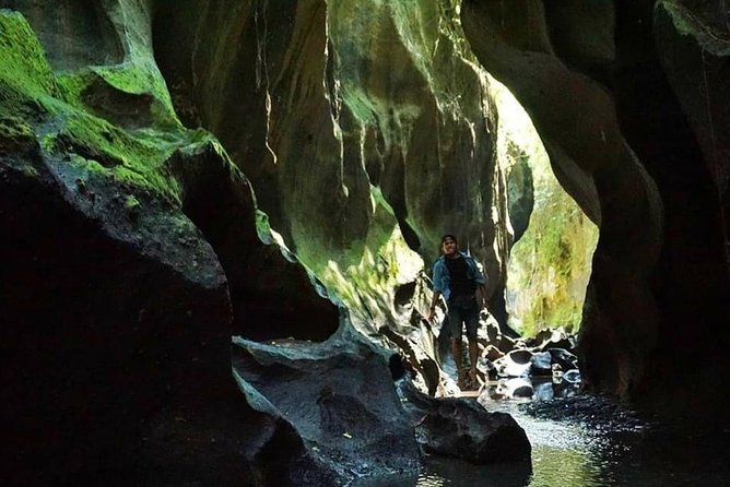 Beji Guwang Hidden Canyon Ticket Admission All Inclusive - Entering the Canyon: Locker, Towel, Changing Rooms, Then Go