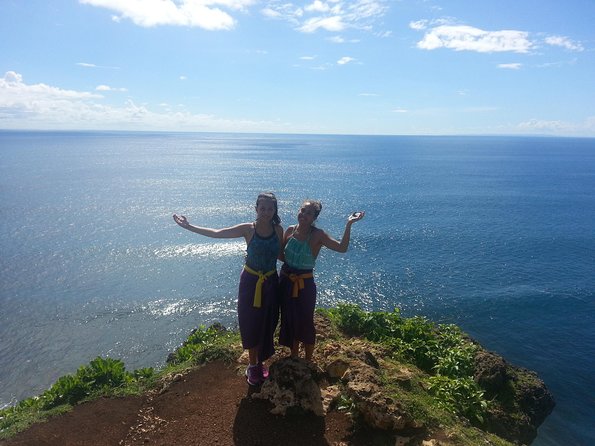 Best of Bali Tanah Lot & Uluwatu Temple Tour Package - Stop 3: Lumbung Sari Pecatu for coffee, coco, and local products