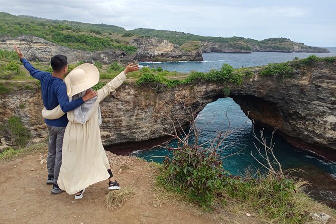 Best Seller West Nusa Penida Island Private Guided Tour - Broken Beach: Reef Cave Views and Photo Framing Time