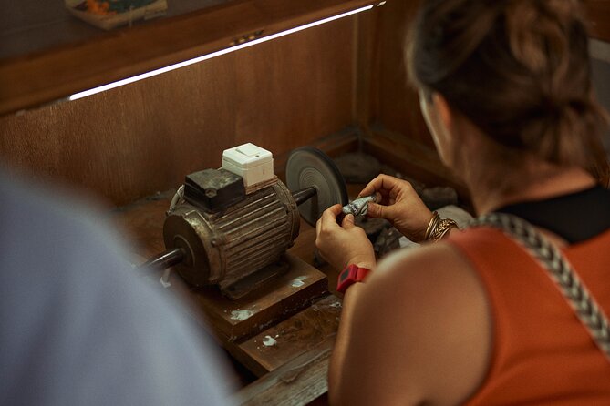 Canggu Silver Jewelry Making Class: Create Unique Silver Jewelry - A silver workshop in Canggu, close to Berawa Beach