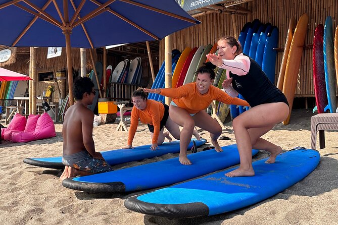 Canggu: Surfing lesson with ISA certified instructor - First stop: Batu Bolong Beach and how the lesson gets set up