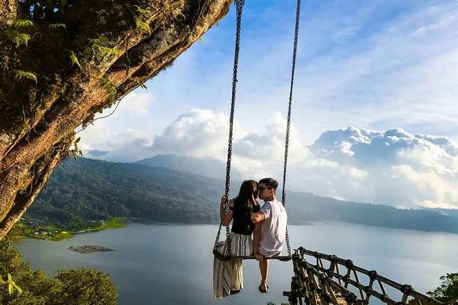 Complete your Bali Holiday with Bali Instagram Tour including Lunch - Handara Golf Course Gate Bali: the iconic start