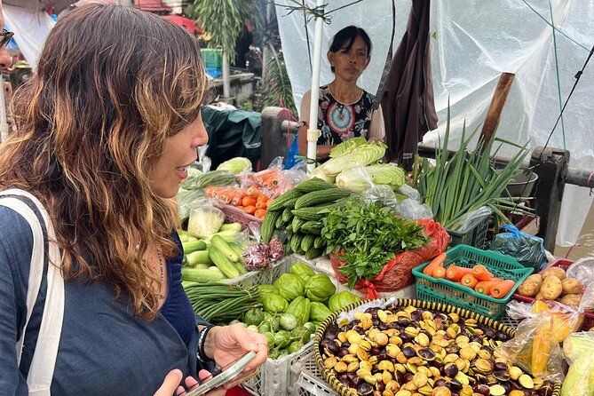Denpasar Night Market Food Tour - Souvenir moment: a small gift that actually adds meaning