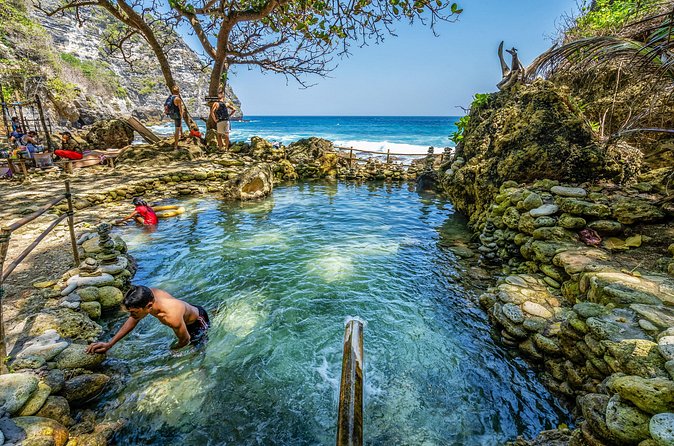 East Nusa Penida With Tembeling Beach Natural Pool - Private tour - Diamond Beach: time for cliff-backed sand and turquoise water