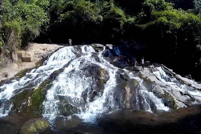 Epic Waterfall Trip: Kanto lampo, Goa Rang Reng, Tibumana & Secret waterfall - Stop 2: Goa Rang Reng (Rang Reng Cave) for Hidden Valley Vibes