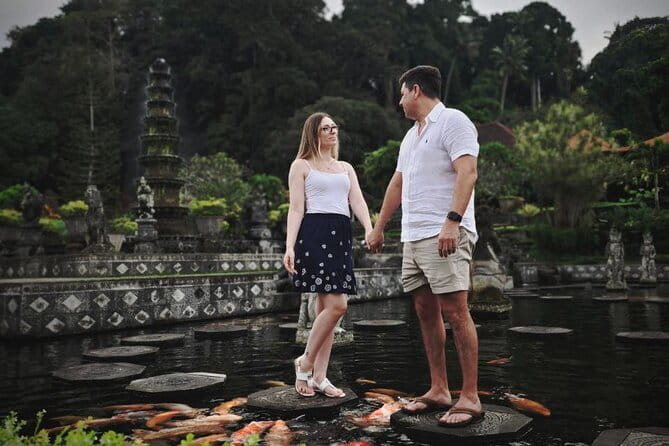 Exclusive Bali: Gates of Heaven, Tirta G - Private & All-Inc - Ristorante Lereng Agung Lunch Views: Food With a Mount Agung Angle